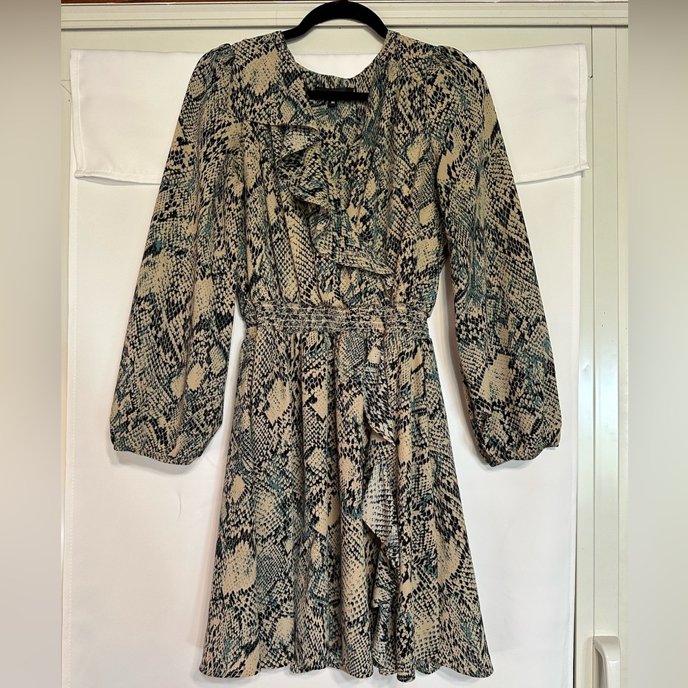 Slate & Willow Black and Teal Patterned Dress